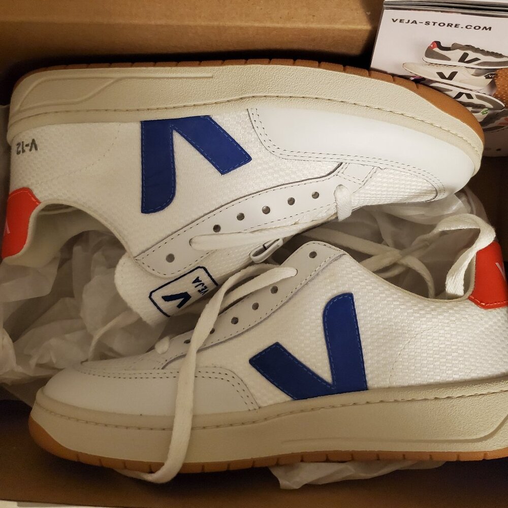 NWT VEJA V-12 Lace Up Sneakers White/Indigo/Orange/Fluo, 35